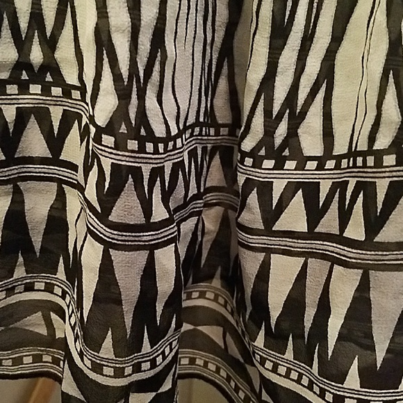 Express Women Top - Picture 7 of 8